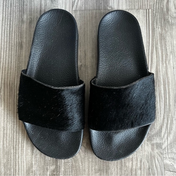 ADIDAS Adilette Black Pony Hair Slides - Picture 9 of 9